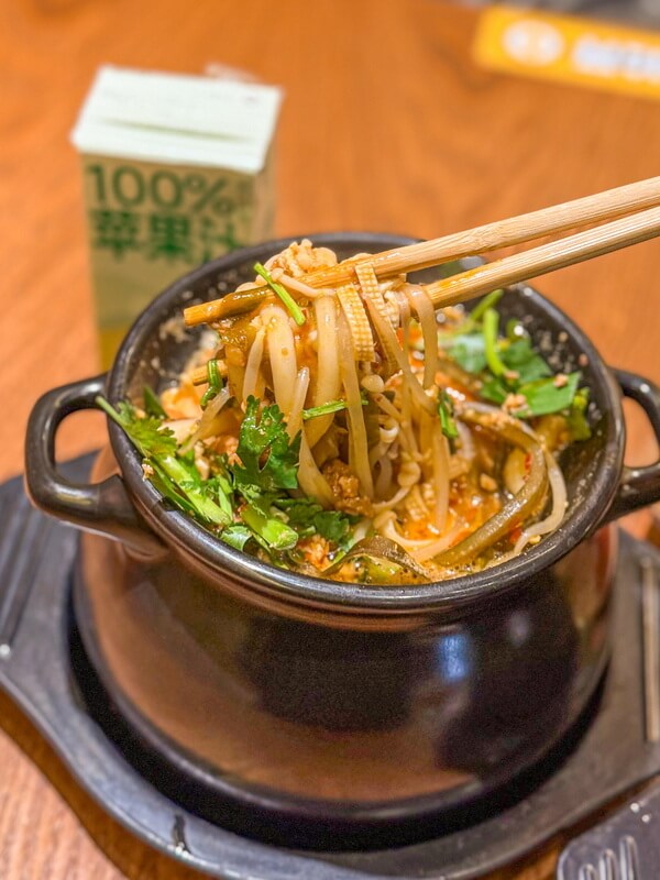 砂锅麻酱土豆粉